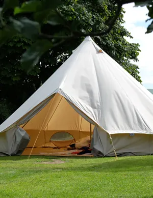 Le camping en tente et tipi